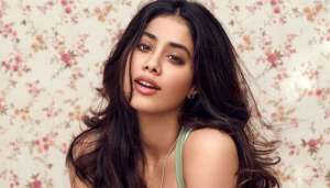 Janhvi Kapoor’s heartwarming gesture for a young fan wins hearts