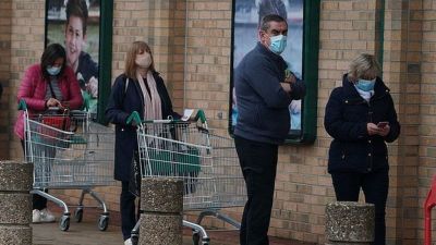 Covid: Morrisons and Sainsbury's ban maskless shoppers