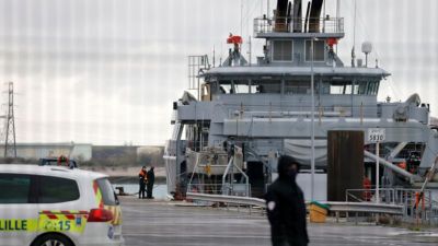 Channel migrants: Four dead as boat sinks near Dunkirk