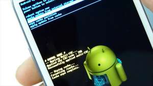 (IJCH) After one week, I unbricked & restored my girlfriend's smartphone! (or How to hack into Android phones)